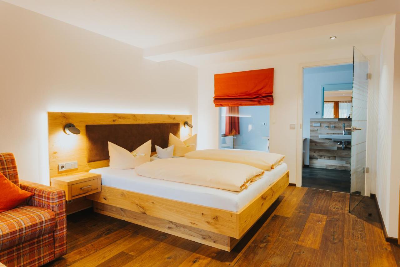 Hotel Tannenmuehle Grafenhausen Ngoại thất bức ảnh