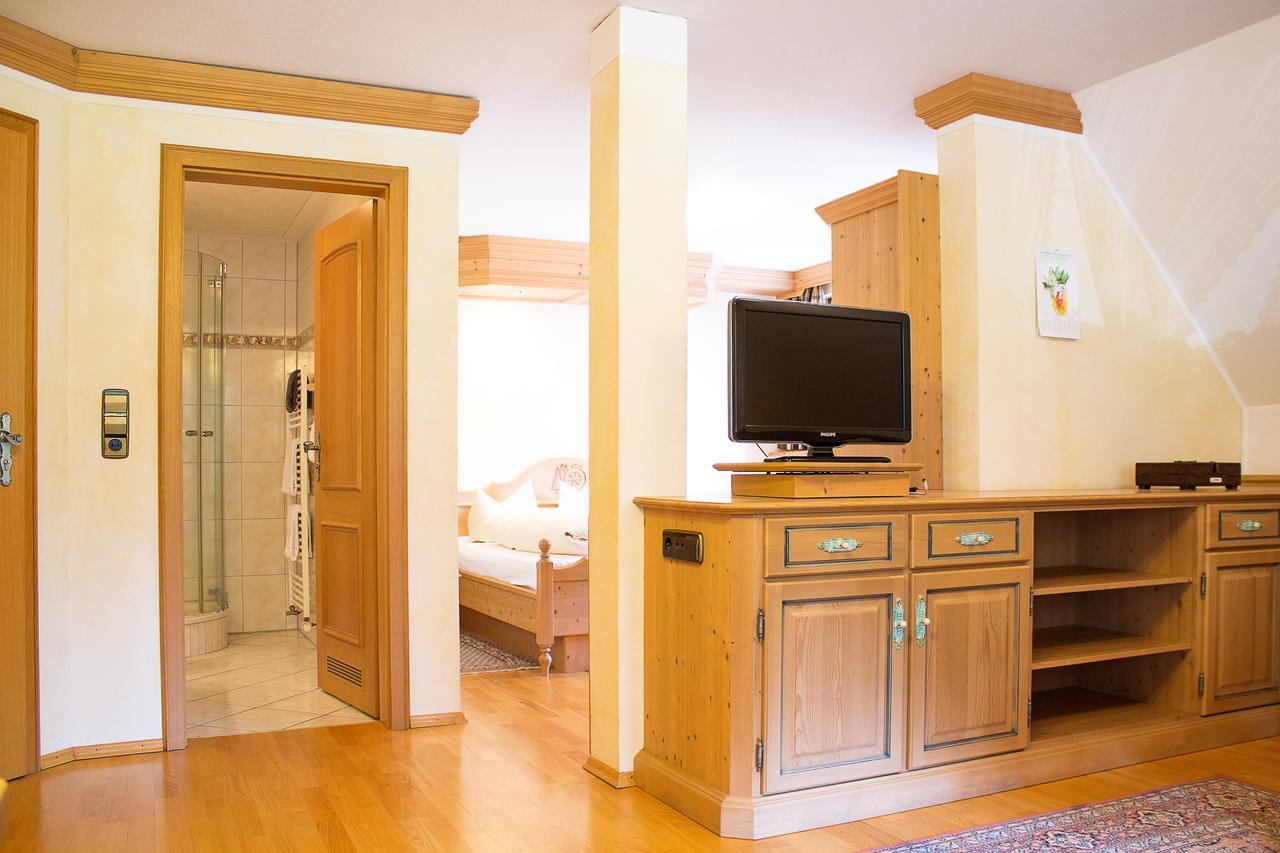 Hotel Tannenmuehle Grafenhausen Ngoại thất bức ảnh
